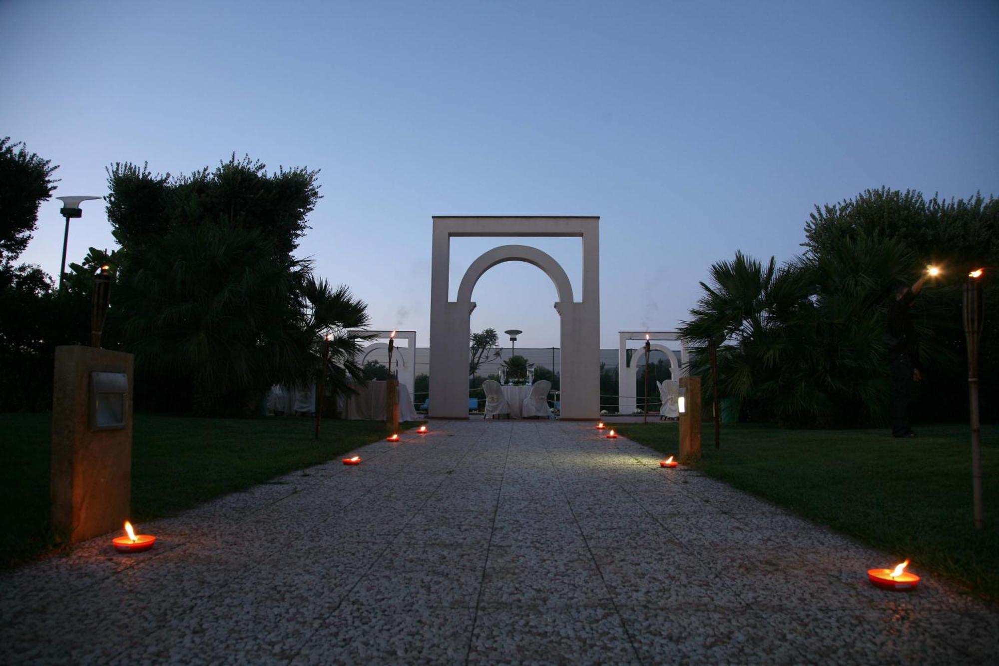 Hotel Villa Palocla شاكا المظهر الخارجي الصورة