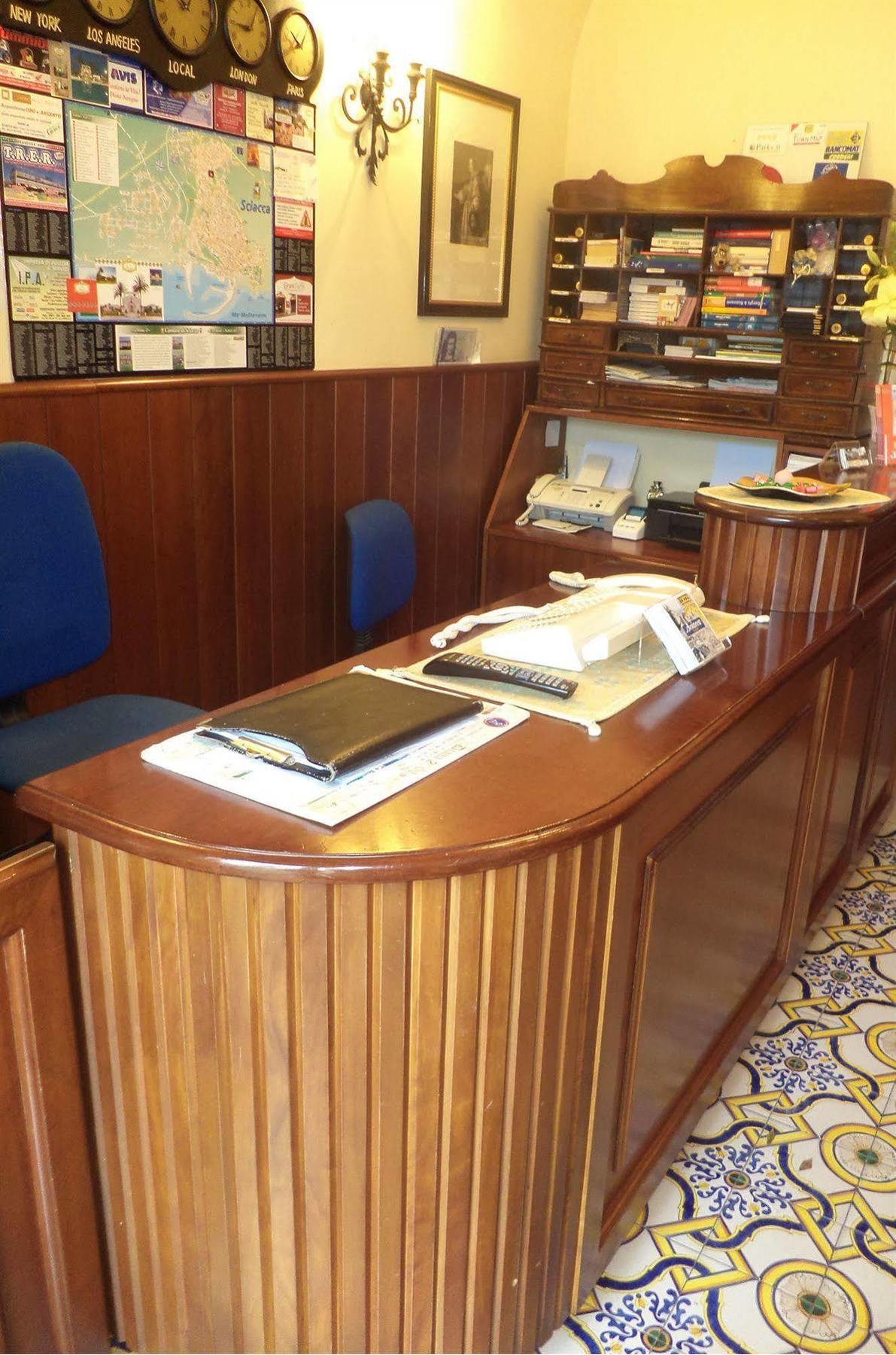 Hotel Villa Palocla شاكا المظهر الخارجي الصورة